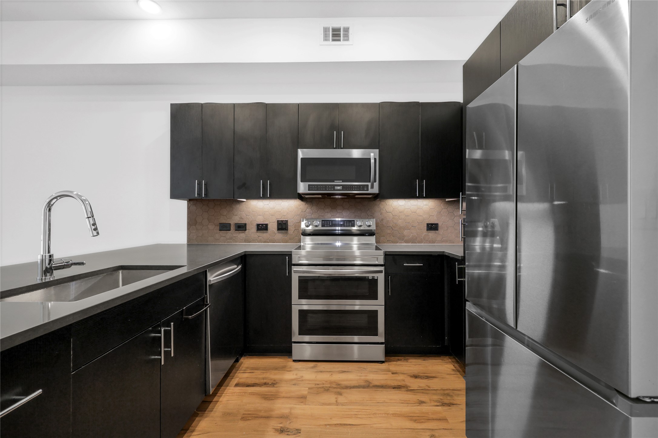 4801 Springdale Road, Unit 1005 Austin, TX 78723 - Photo 11 of 32