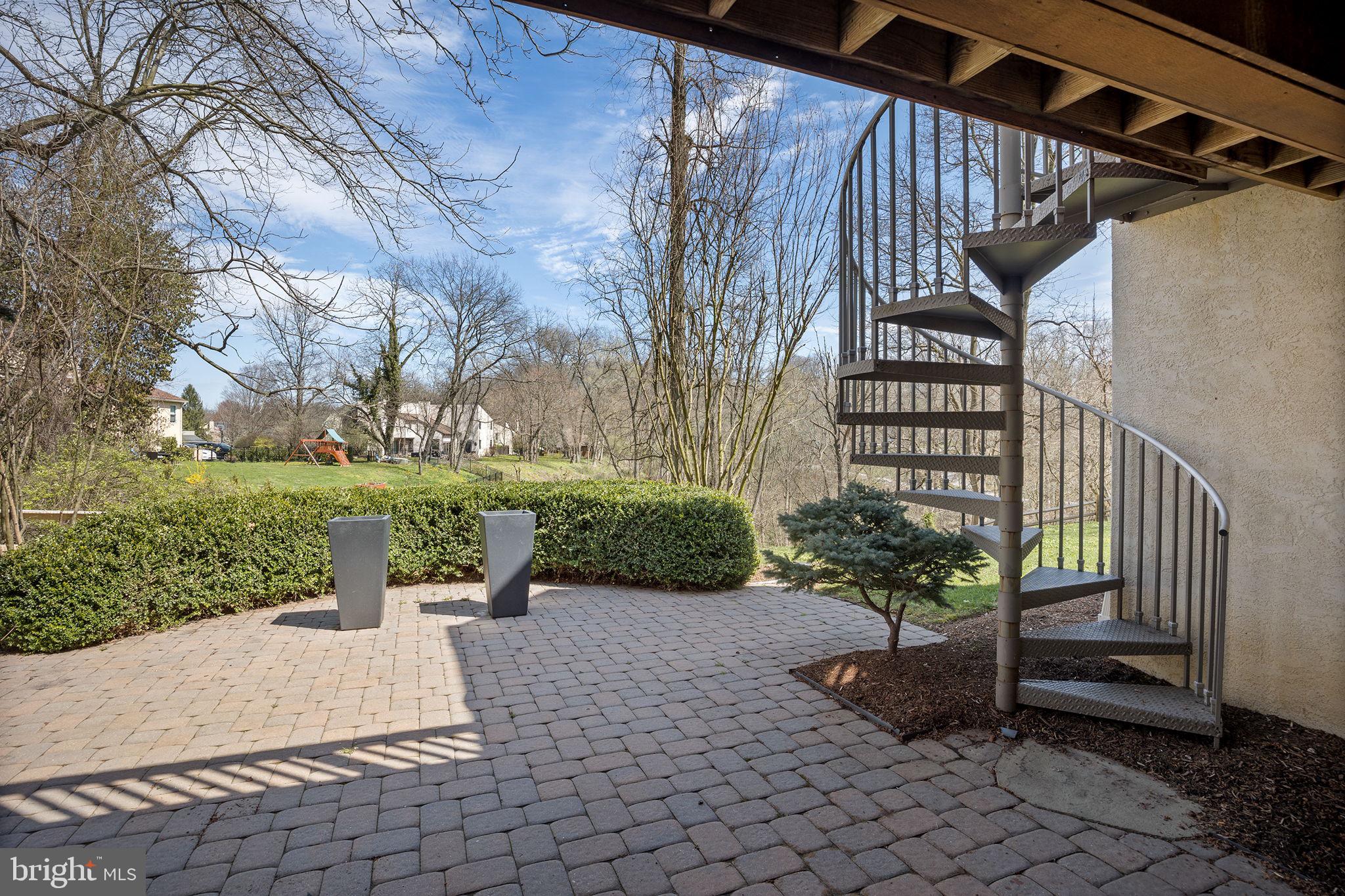 741 Panorama Road Villanova, PA 19085 - Photo 10 of 57