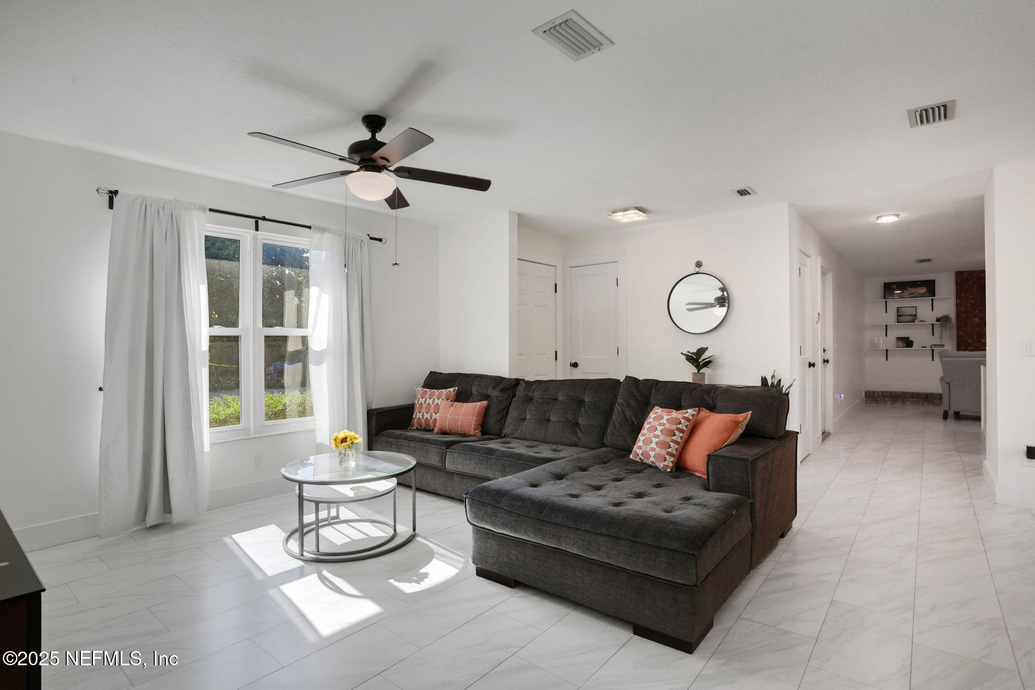 10337 Autumn Valley Road Jacksonville, FL 32257 - Photo 9 of 46 Entry/Living
