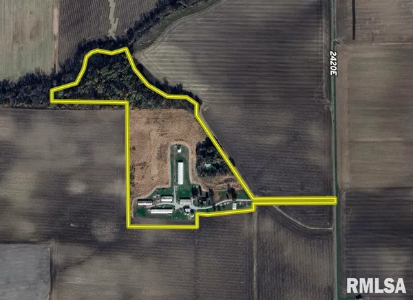 $375,000 | 2255 North County Road, Westfield, IL 62474