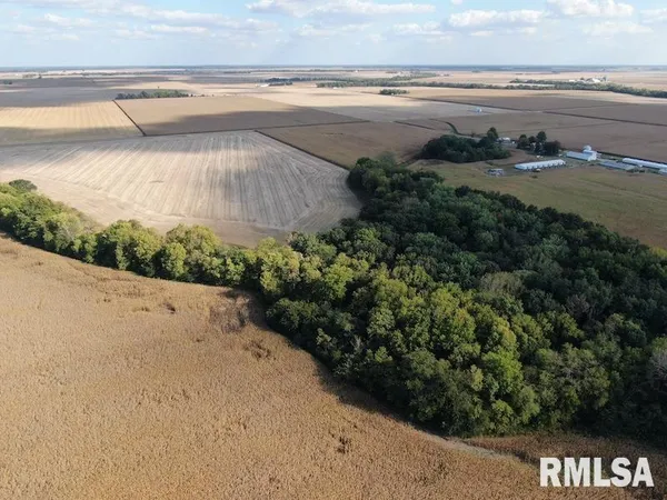 $375,000 | 2255 North County Road, Westfield, IL 62474