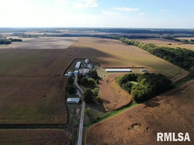 $450,000 | 2255 North County Road, Westfield, IL 62474