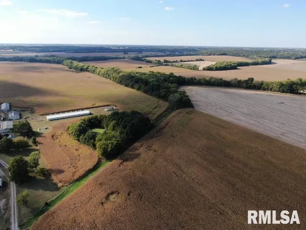 $375,000 | 2255 North County Road, Westfield, IL 62474