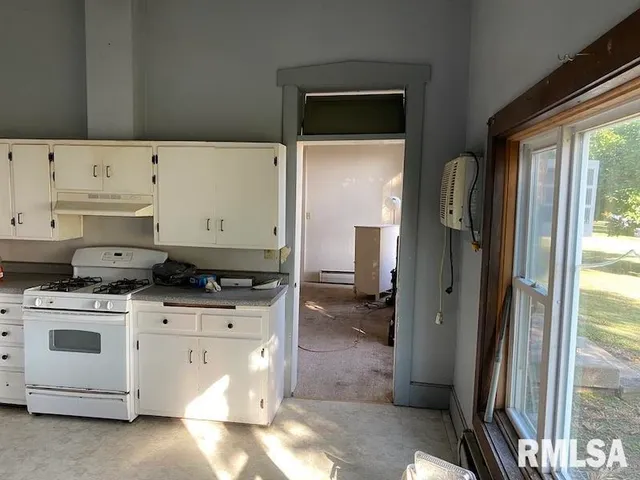 $450,000 | 2255 North County Road, Westfield, IL 62474