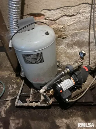 $375,000 | 2255 North County Road, Westfield, IL 62474