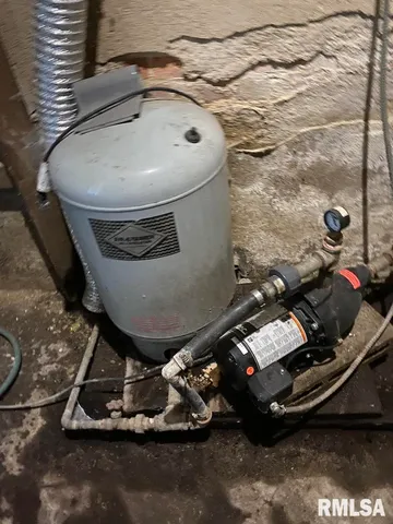 $450,000 | 2255 North County Road, Westfield, IL 62474