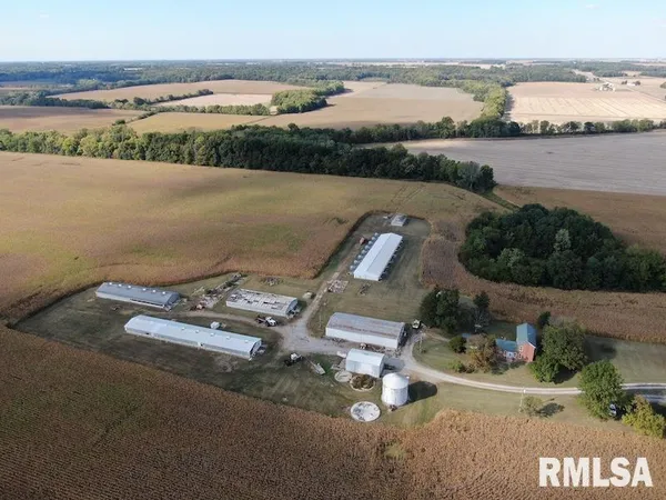 $375,000 | 2255 North County Road, Westfield, IL 62474