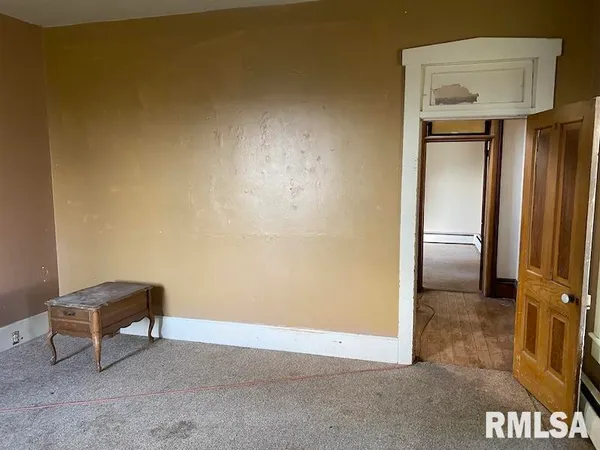 $375,000 | 2255 North County Road, Westfield, IL 62474