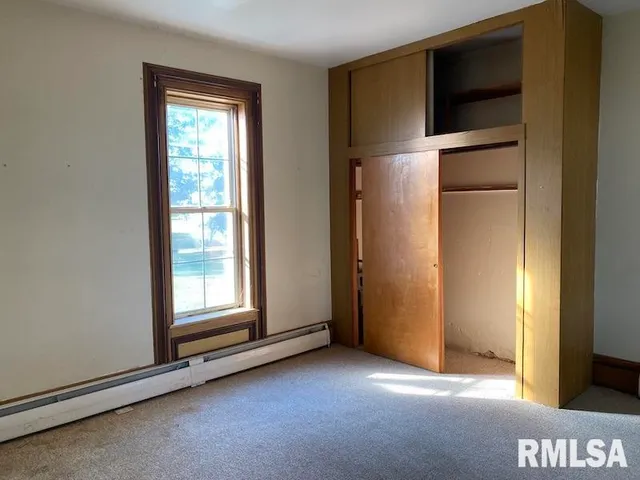 $450,000 | 2255 North County Road, Westfield, IL 62474