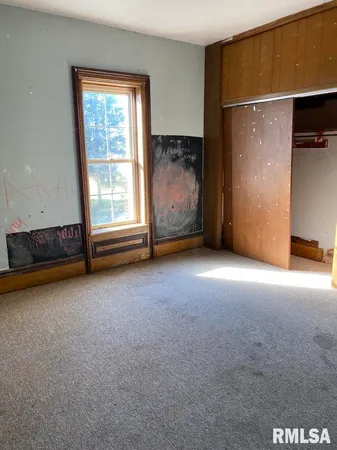 $375,000 | 2255 North County Road, Westfield, IL 62474