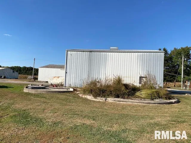 $450,000 | 2255 North County Road, Westfield, IL 62474