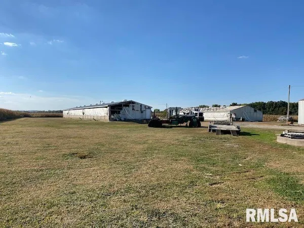 $375,000 | 2255 North County Road, Westfield, IL 62474