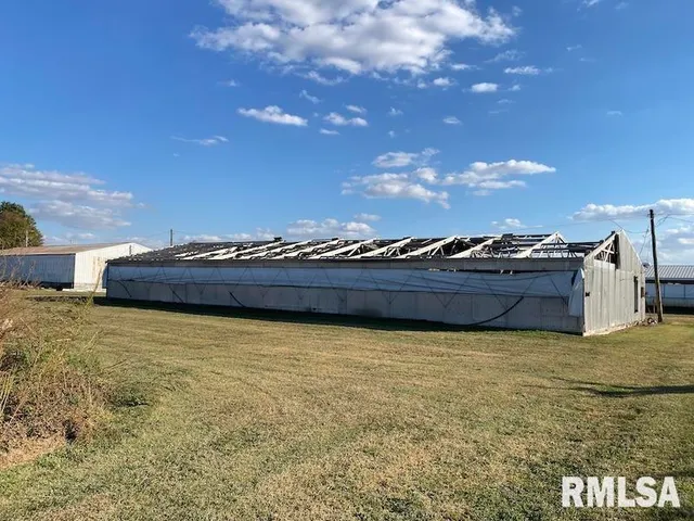 $450,000 | 2255 North County Road, Westfield, IL 62474