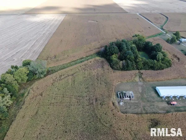 $375,000 | 2255 North County Road, Westfield, IL 62474