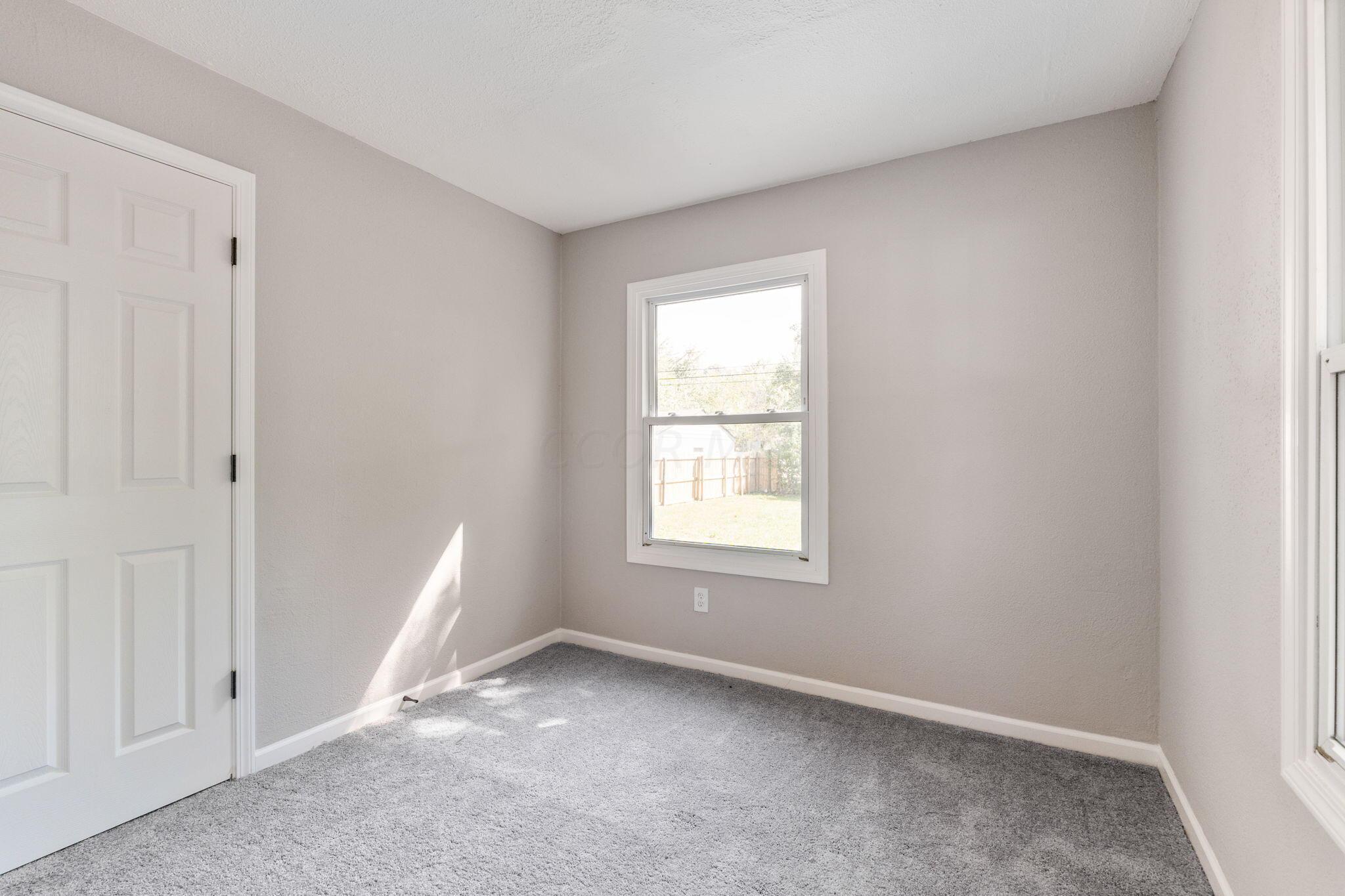 2017 Ferris Road Columbus, OH 43224 - Photo 23 of 33 2017 Ferris Rd (Interior)-19