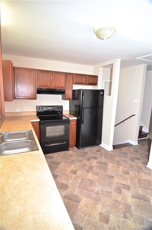 910 Log Cabin Road Charlotte, NC 28213 - Photo 6 of 24 Gallery Image 6