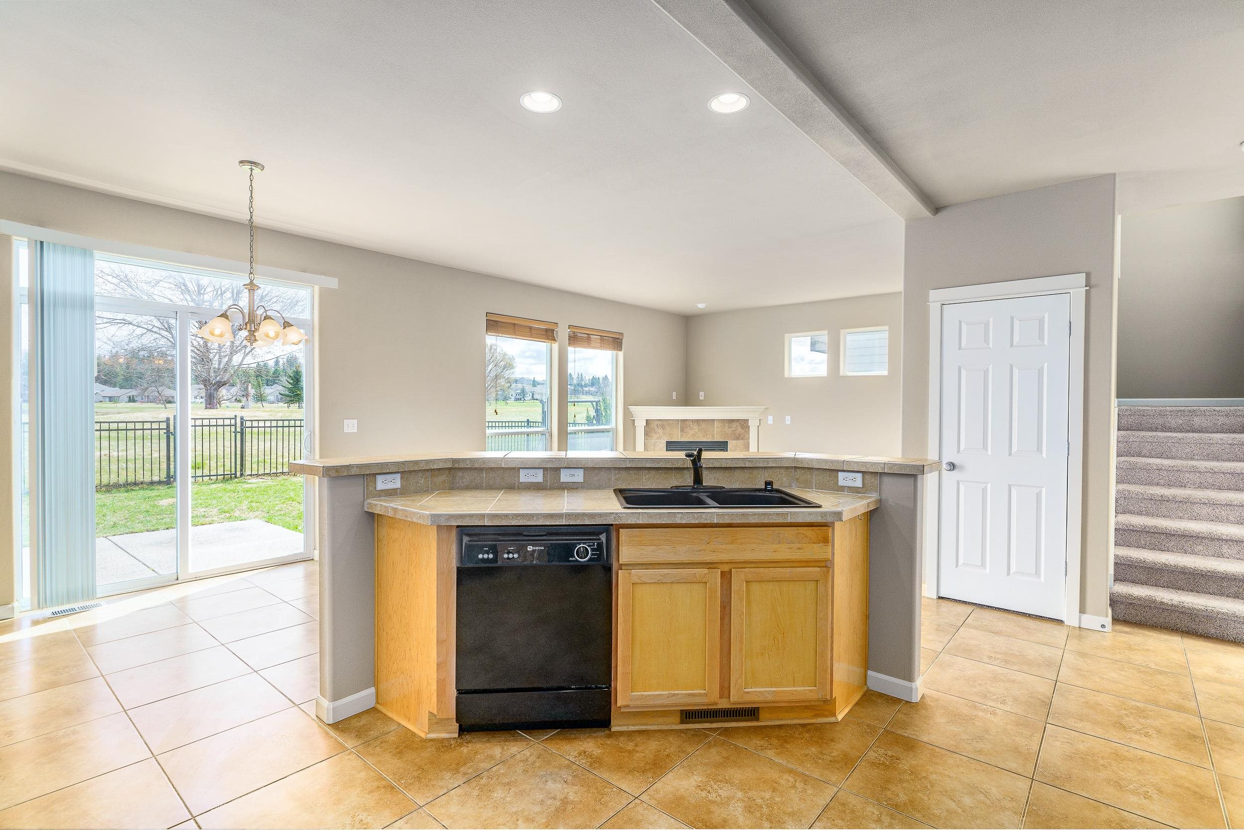 7713 South Fruitvale Road Cheney, WA 99004 - Photo 9 of 33