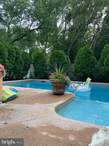 a view of a house with a garage