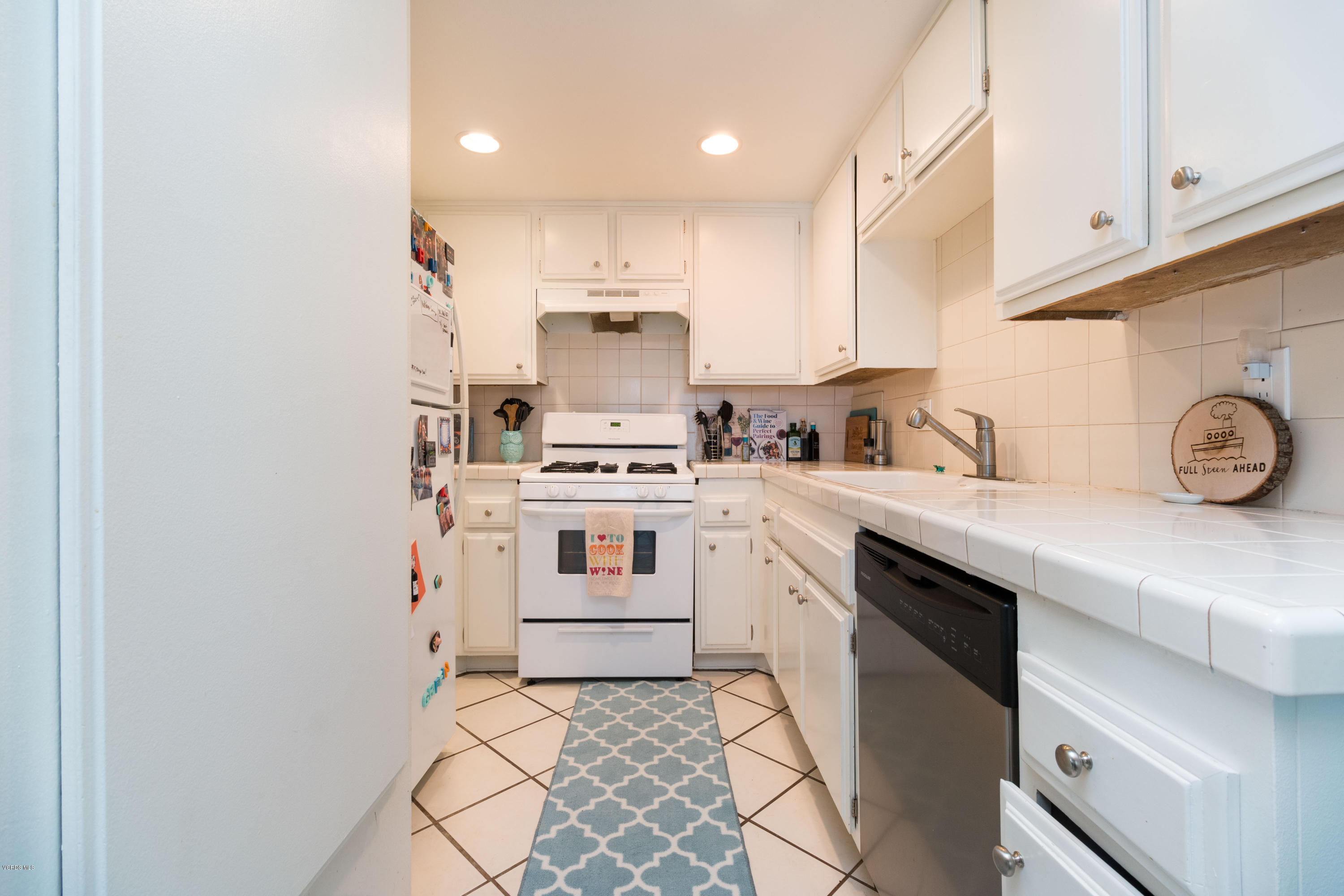 560 Spring Road, Unit 84 Moorpark, CA 93021 - Photo 10 of 21 Spring (9 of 17)