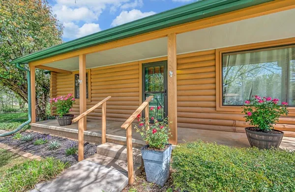 $299,000 | 114 Quail Lake West, Whitney, TX 76692