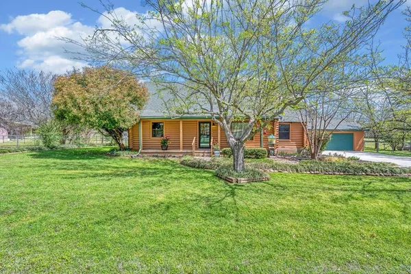 $299,000 | 114 Quail Lake West, Whitney, TX 76692