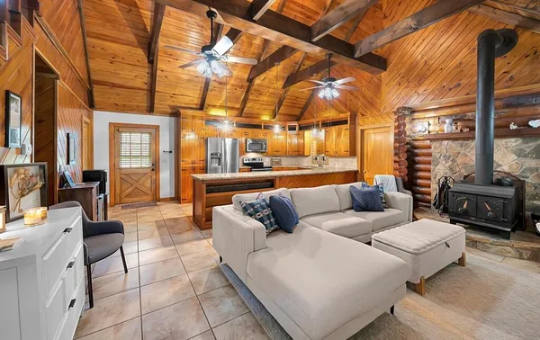 $299,000 | 114 Quail Lake West, Whitney, TX 76692