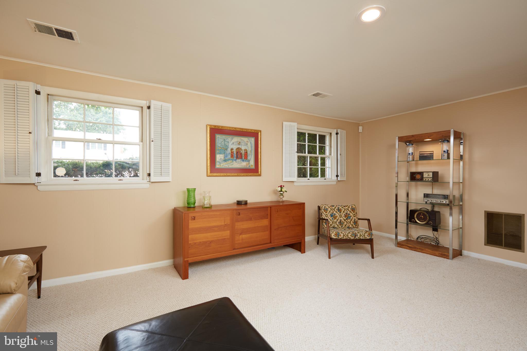 312 Hannes Street Silver Spring, MD 20901 - Photo 26 of 33