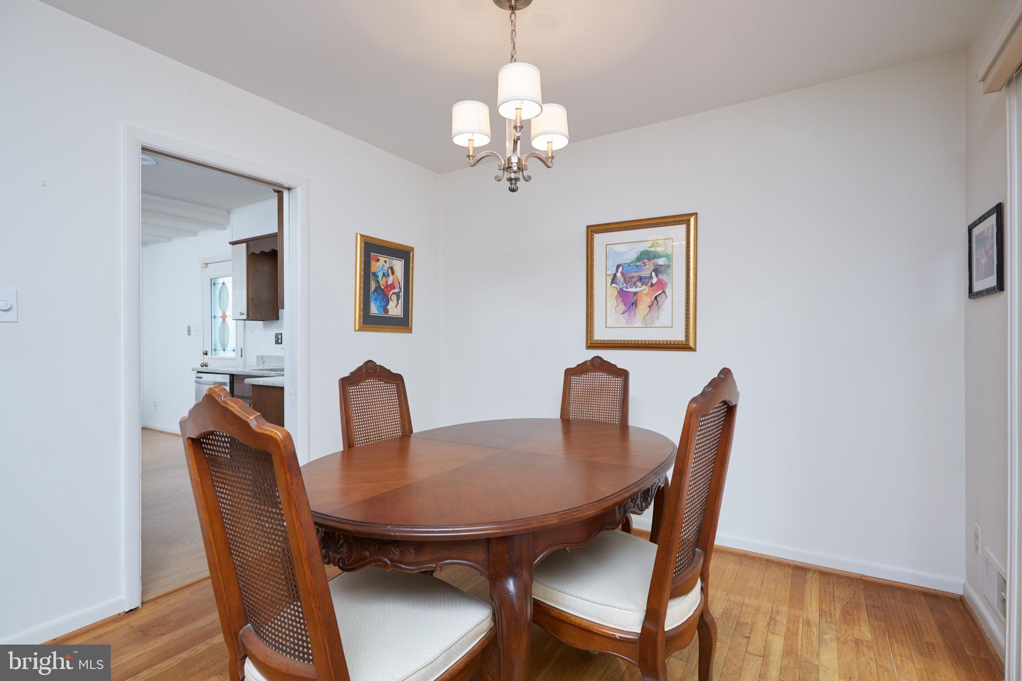 312 Hannes Street Silver Spring, MD 20901 - Photo 8 of 33