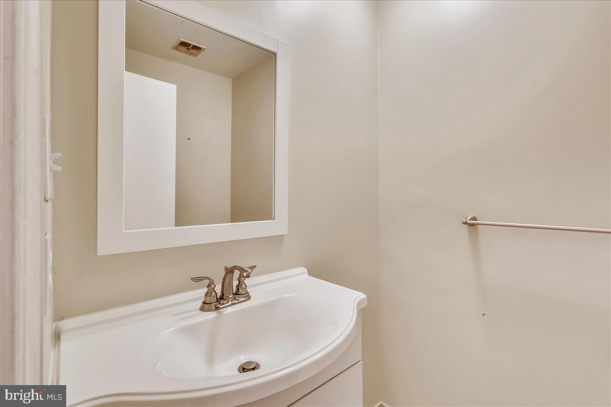 3005 Birchtree Lane Silver Spring, MD 20906 - Photo 23 of 66 Gallery Image 23