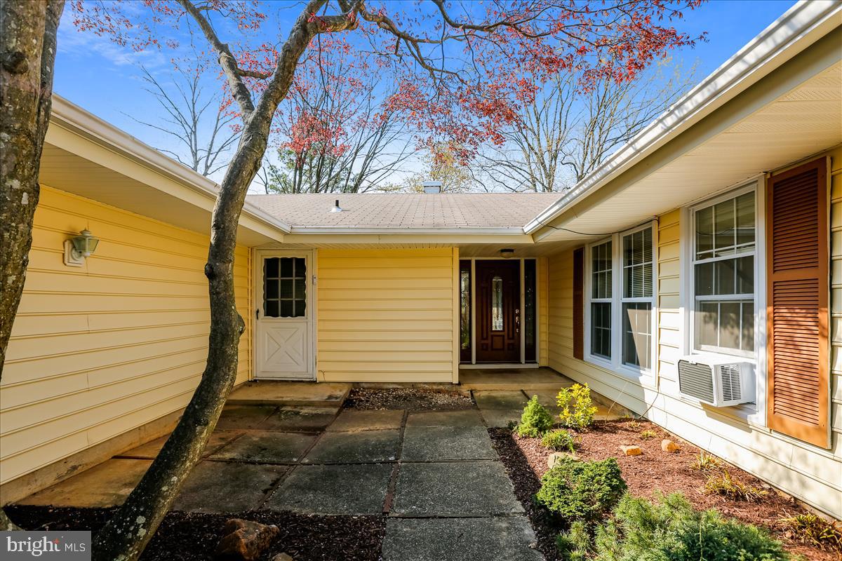 3005 Birchtree Lane Silver Spring, MD 20906 - Photo 5 of 66 Gallery Image 5