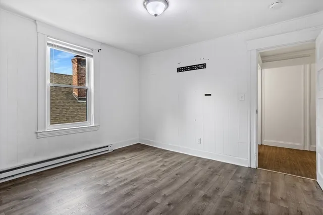 $2,300 | 8 Delaware Street, Unit 1, Worcester, MA 01603