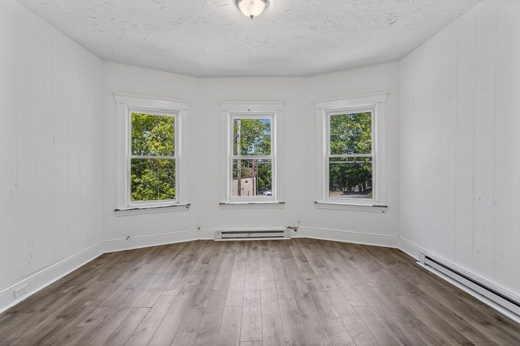 8 Delaware Street, Unit 1 Worcester, MA 01603 - Photo 5 of 22