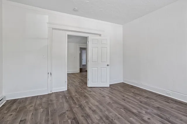 $2,300 | 8 Delaware Street, Unit 1, Worcester, MA 01603