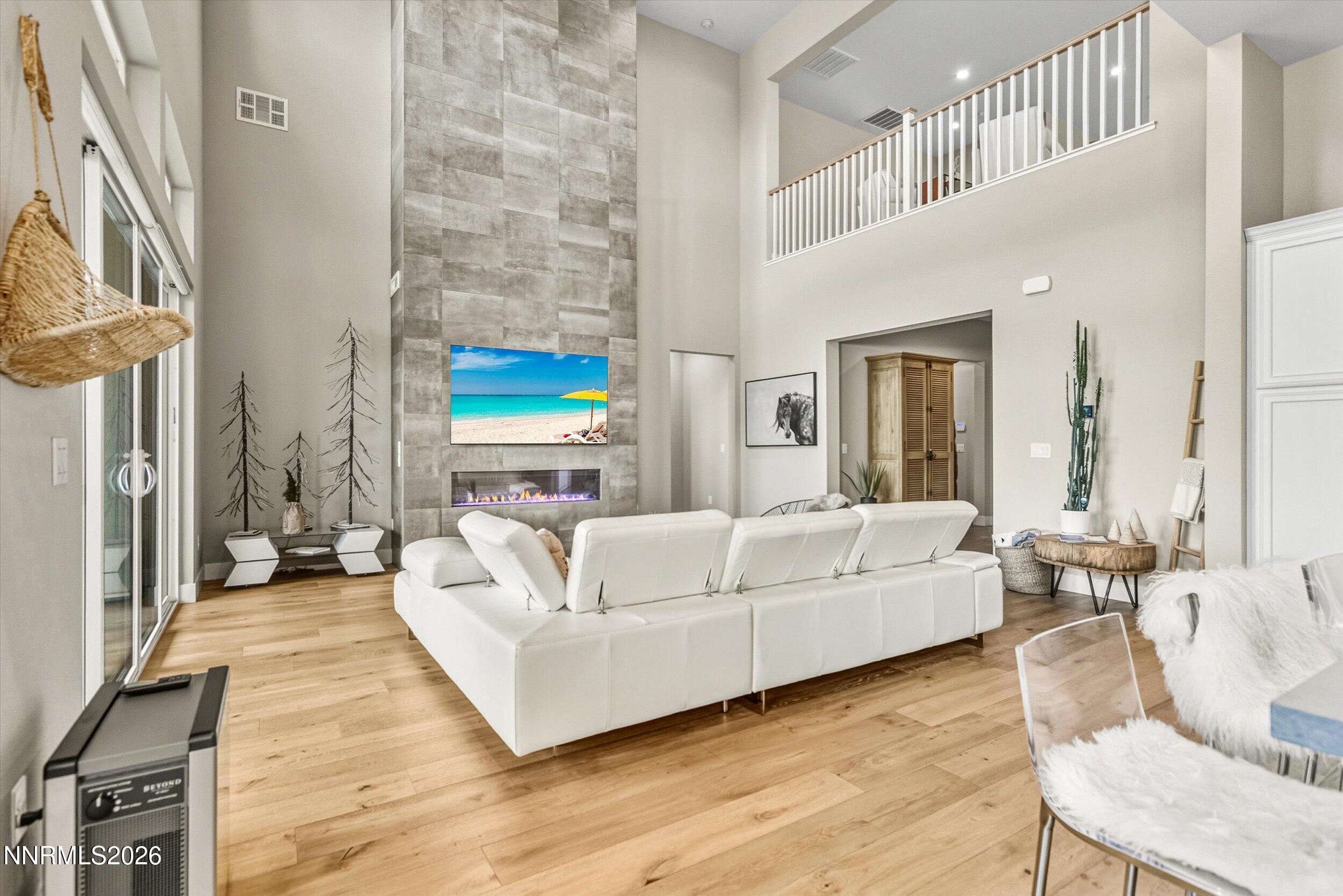 715 West Pleasant Oak Trail Reno, NV 89511 - Photo 7 of 50 36-0Y7A0652