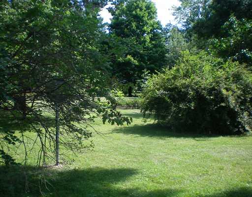 9925 Walker Road Elizabeth, PA 15037 - Photo 15 of 18 Yard/Garden.
