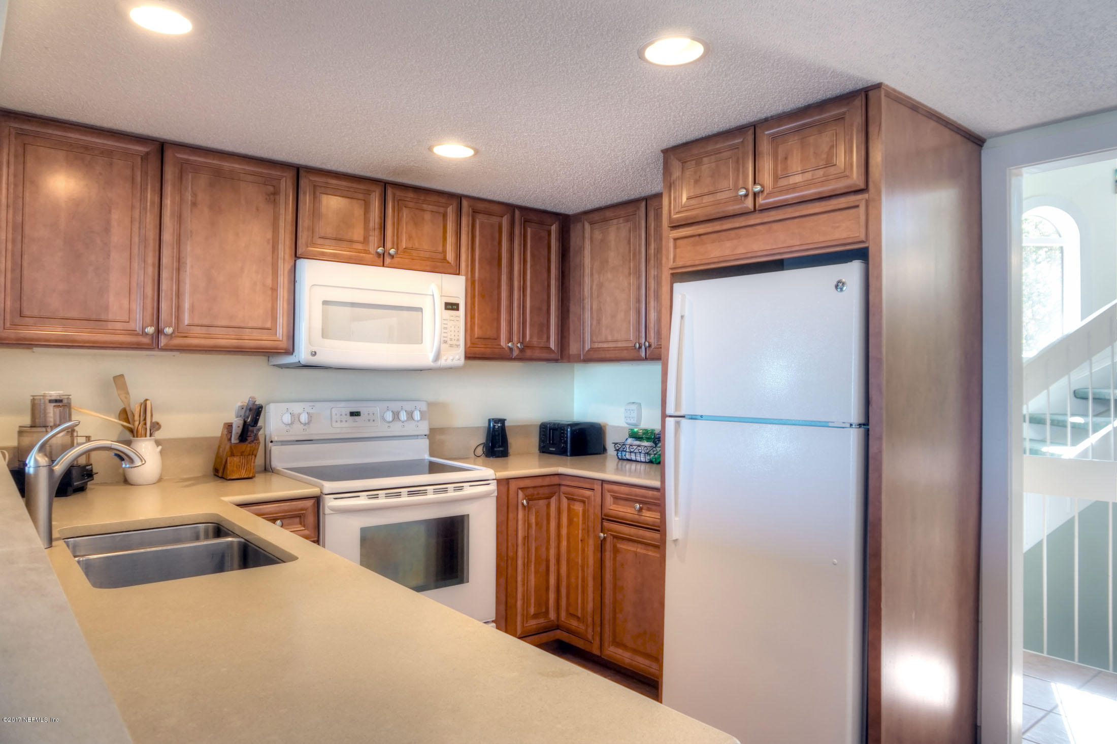 1413 Beach Walker Road Fernandina Beach, FL 32034 - Photo 17 of 35 llkitchen2-sm