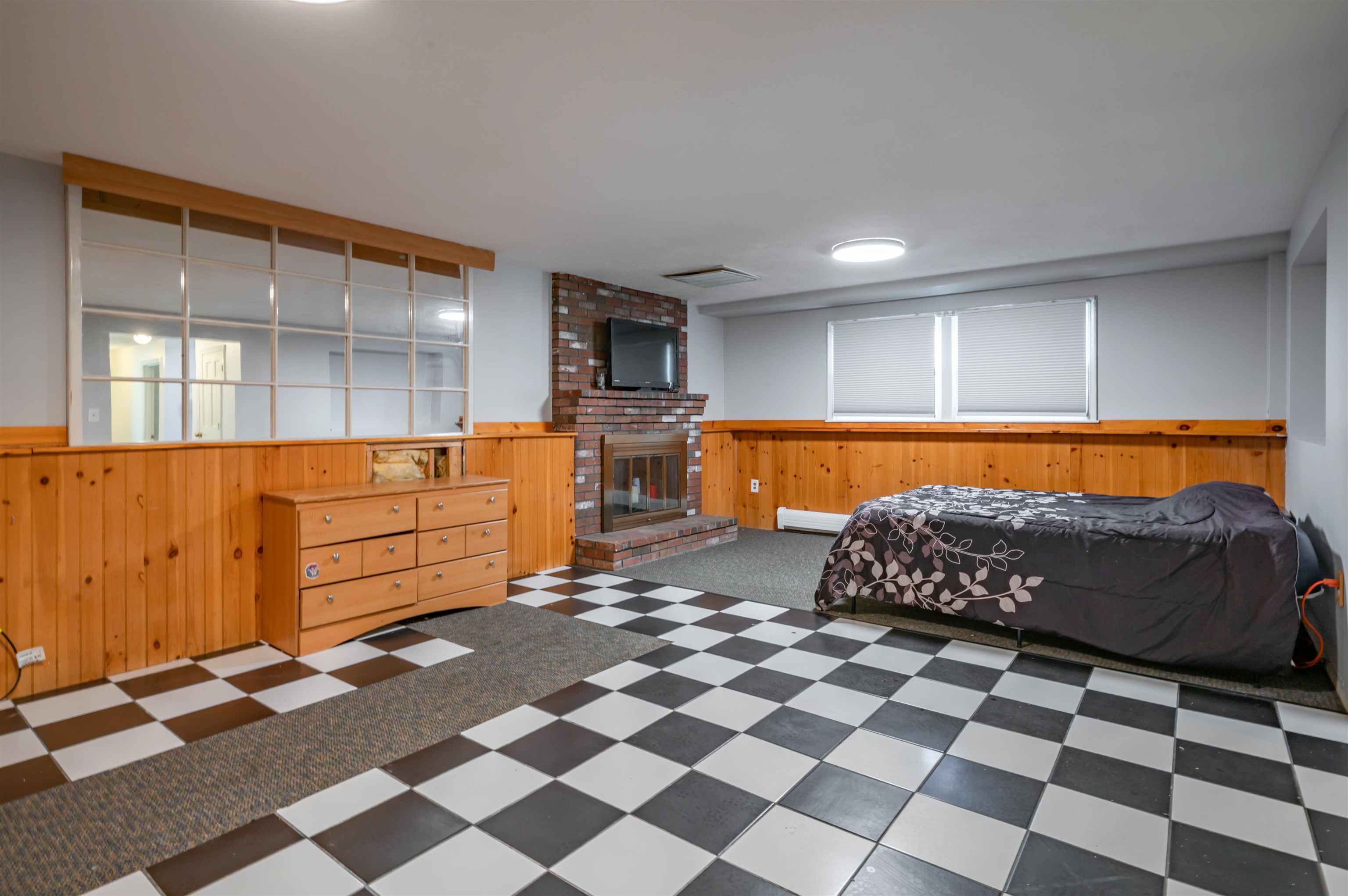 36 Nightingale Road Nashua, NH 03062 - Photo 12 of 17