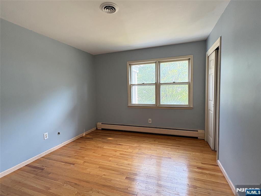 870 Ridgewood Avenue Oradell, NJ 07649 - Photo 21 of 37
