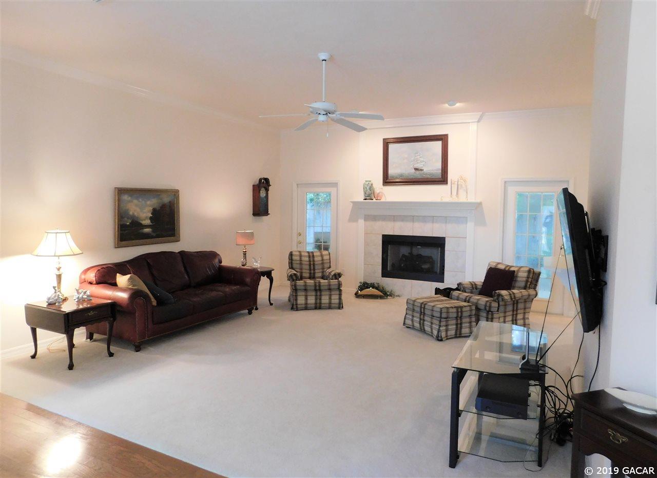 8014 Southwest 16 Place Gainesville, FL 32607 - Photo 4 of 17 Gallery Image 4
