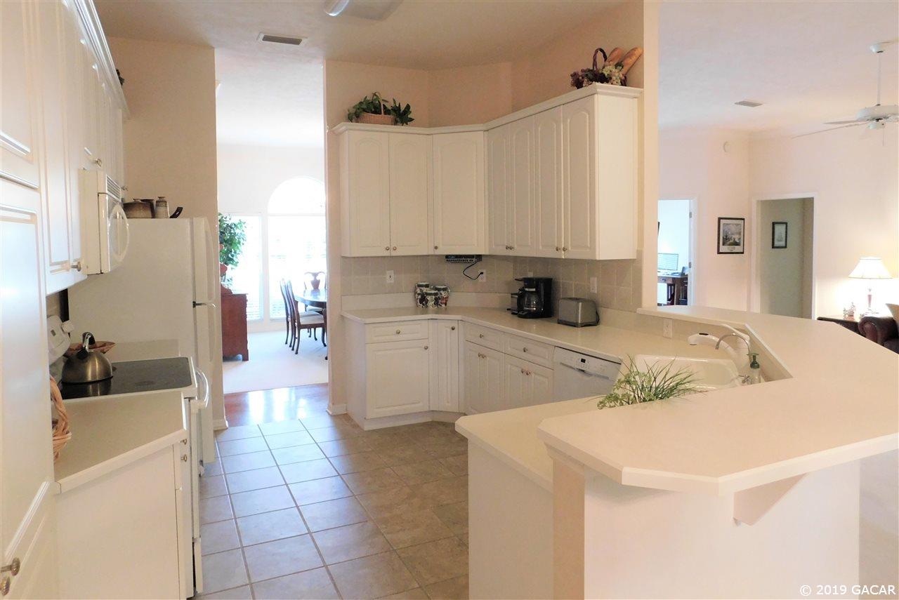 8014 Southwest 16 Place Gainesville, FL 32607 - Photo 5 of 17 Gallery Image 5