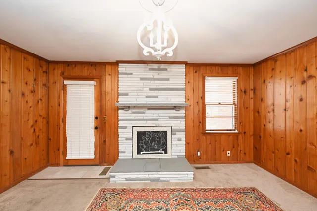 a view of livingroom with hardwood