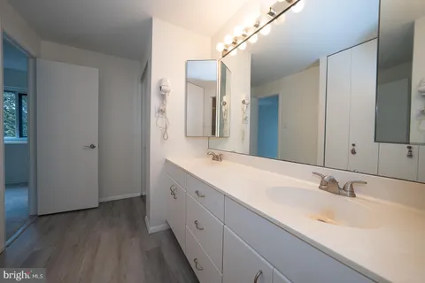 $529,000 | 1750 Oakwood Terrace, Unit 7D, Narberth, PA 19072