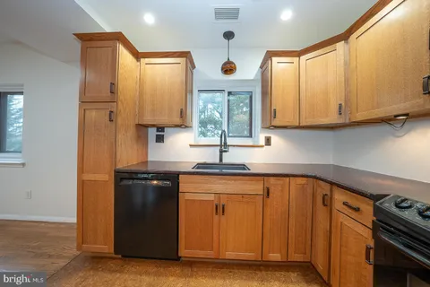 $529,000 | 1750 Oakwood Terrace, Unit 7D, Narberth, PA 19072