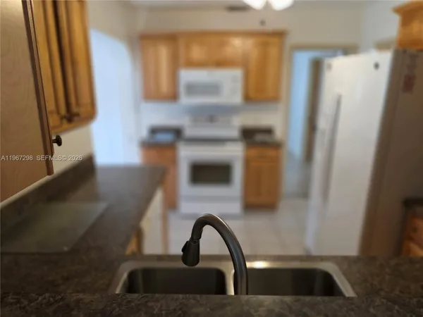 $2,400 | 4321 Kirby Loop Road, Unit 1, Fort Pierce, FL 34981