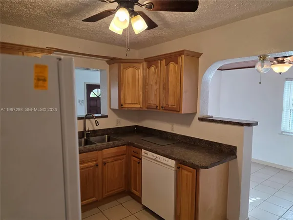 $2,400 | 4321 Kirby Loop Road, Unit 1, Fort Pierce, FL 34981