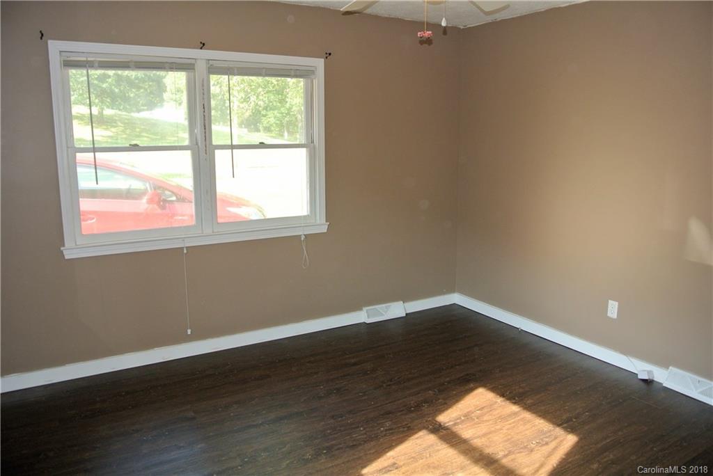 22 Sams Branch Road Candler, NC 28715 - Photo 12 of 23 Gallery Image 12