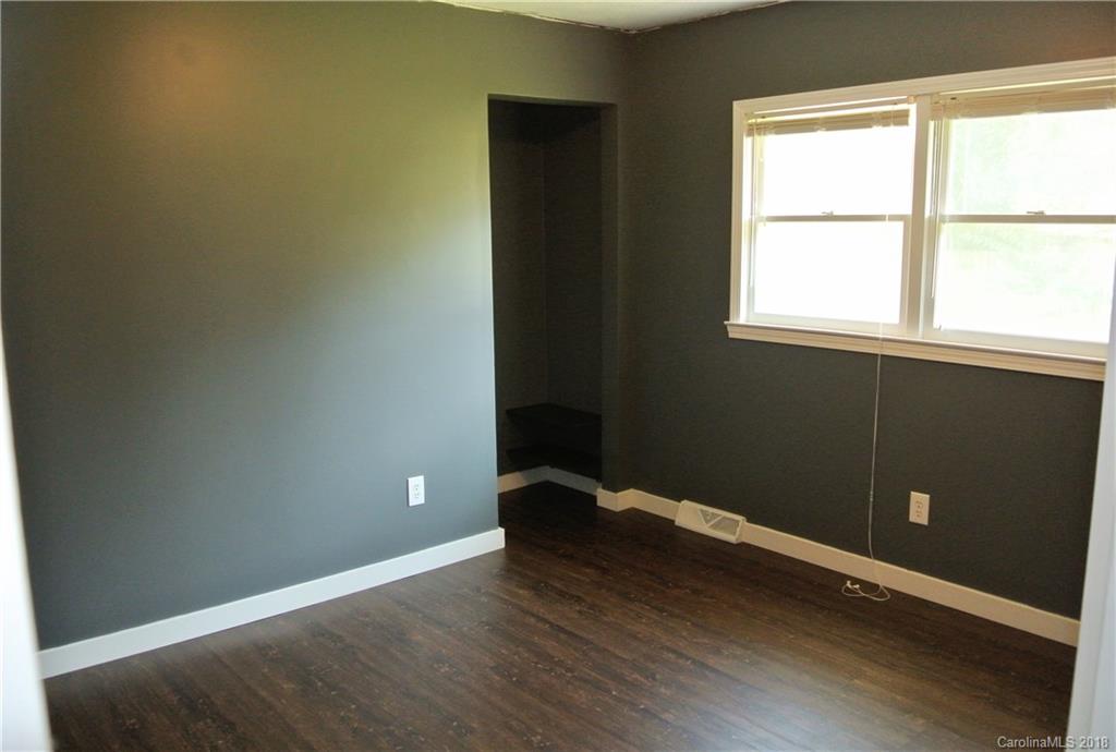 22 Sams Branch Road Candler, NC 28715 - Photo 15 of 23 Gallery Image 15
