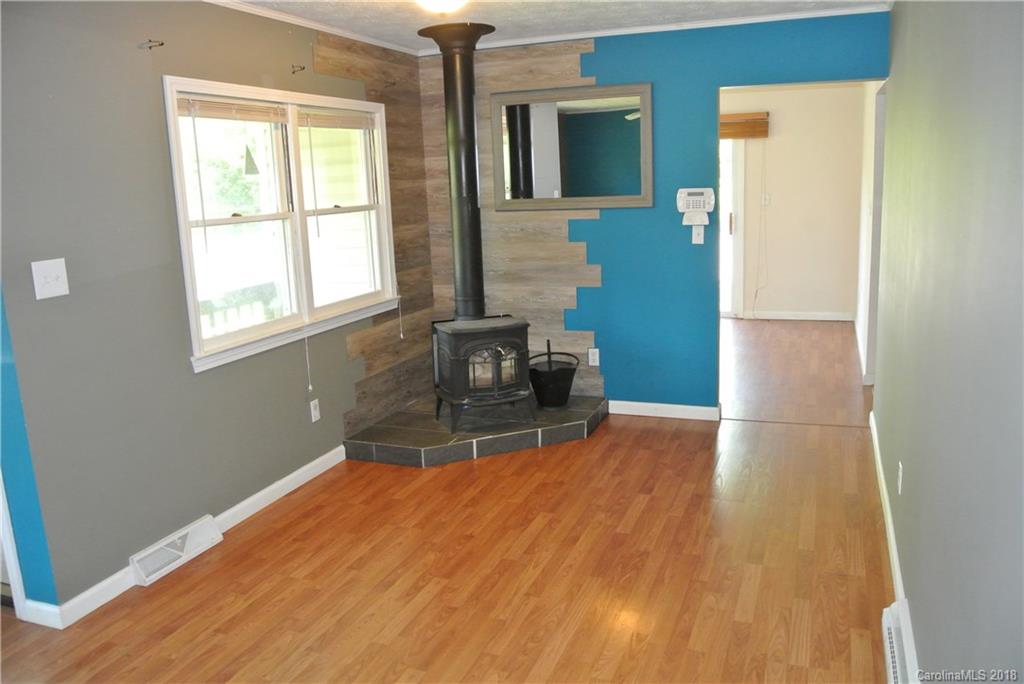 22 Sams Branch Road Candler, NC 28715 - Photo 5 of 23 Gallery Image 5