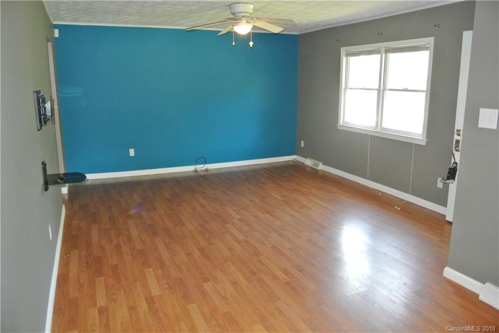22 Sams Branch Road Candler, NC 28715 - Photo 6 of 23 Gallery Image 6