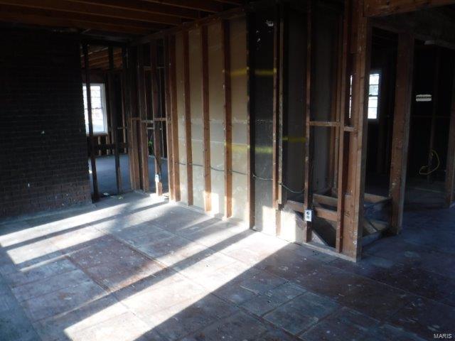 641 Kehrs Mill Road Ballwin, MO 63011 - Photo 2 of 13 Gallery Image 2